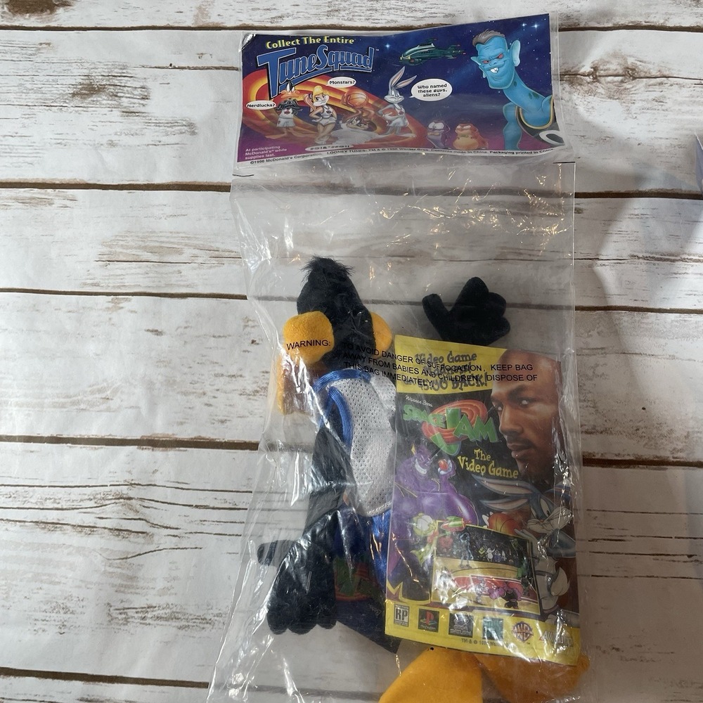 Vintage 1996 Space Jam McDonald's Happy Meal Plush Toys Daffy Duck & Taz Sealed - Picture 7 of 8